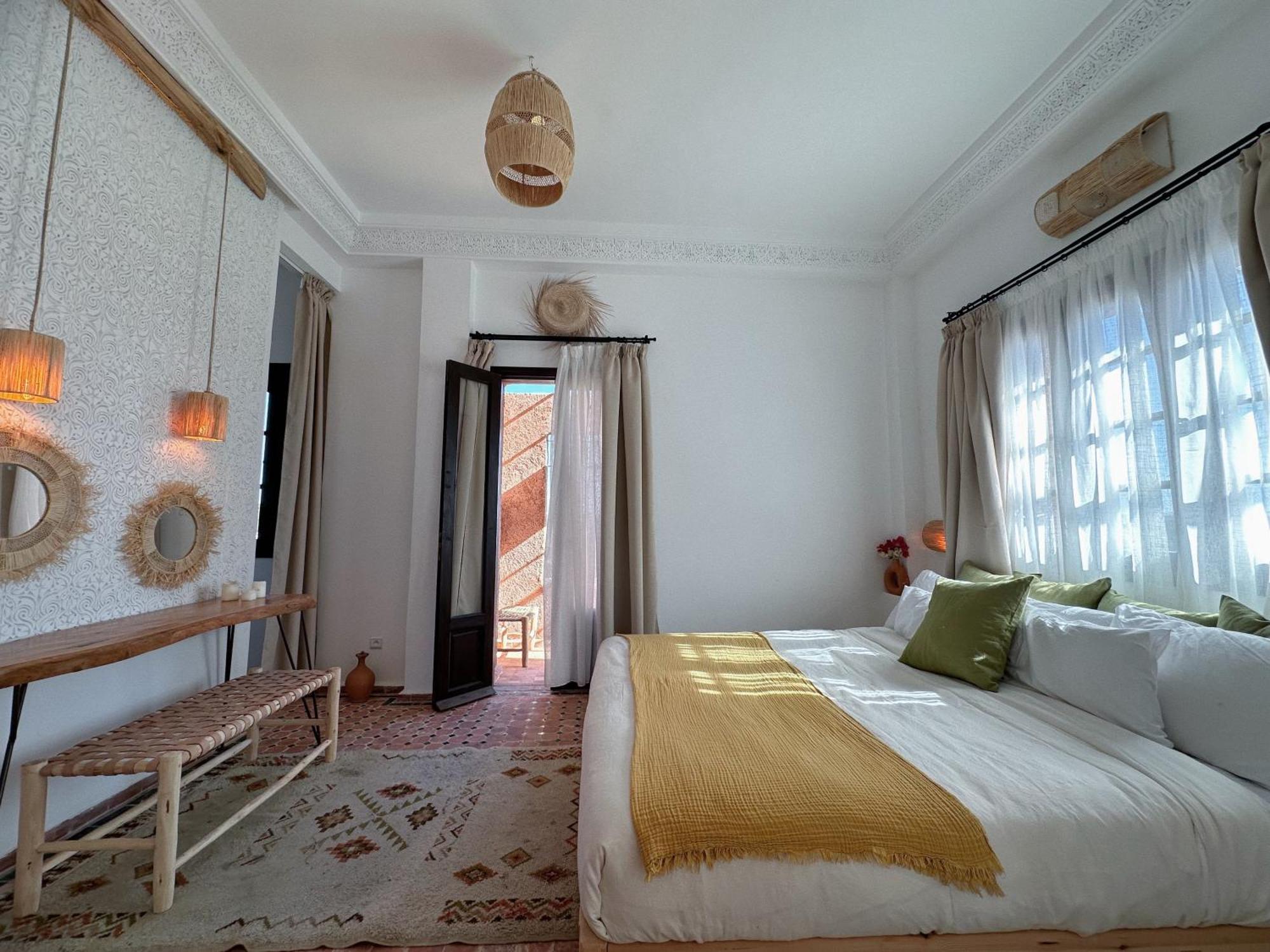 Dar Omnia Hotel Есувейра Екстериор снимка