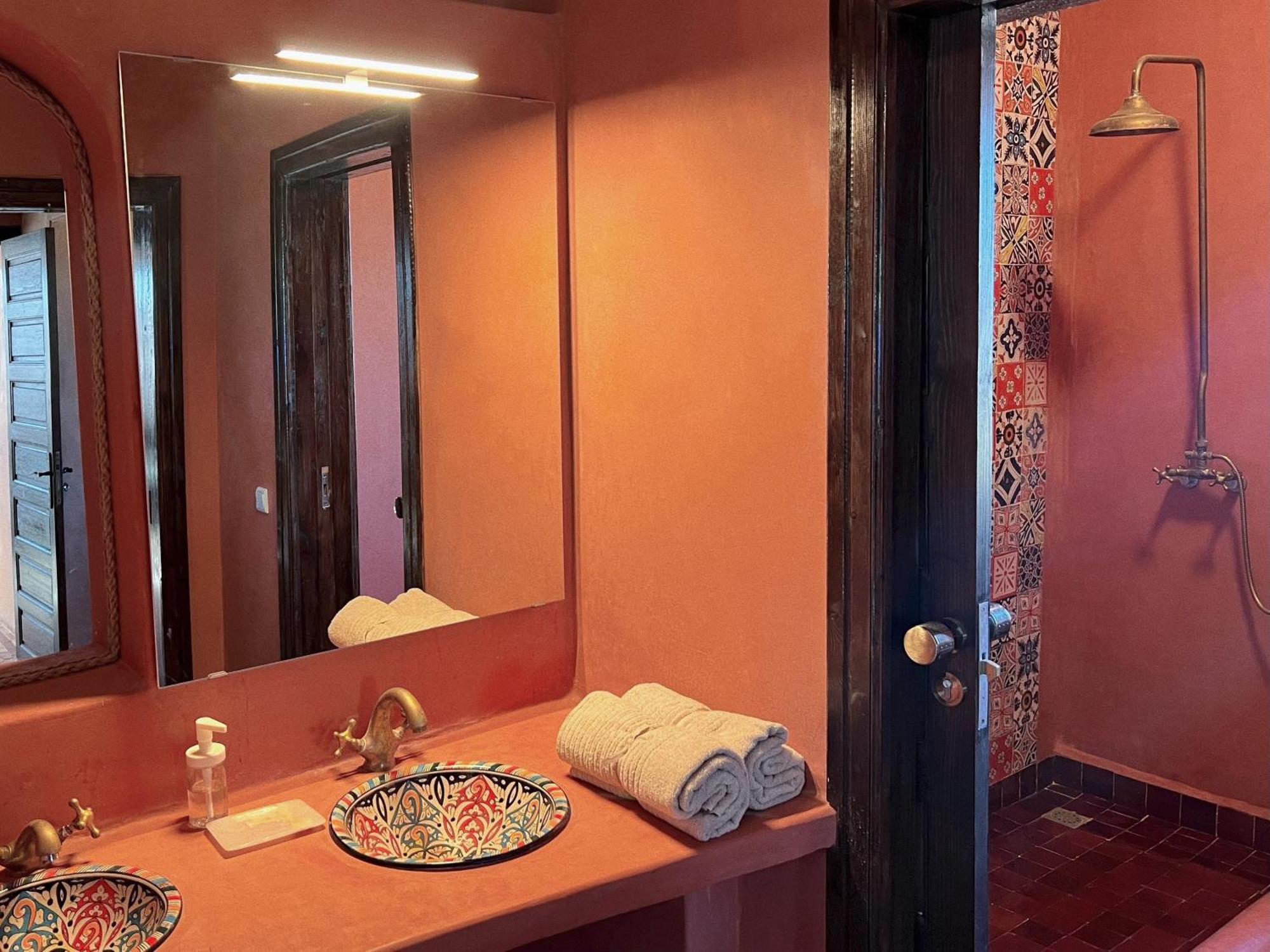 Dar Omnia Hotel Есувейра Екстериор снимка